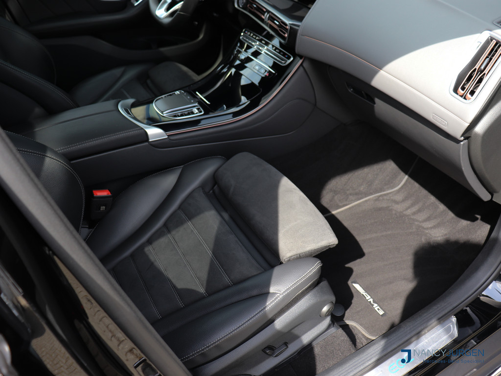 Mercedes-Benz EQC 400 4M | AMG Line | SoH 97,3% | Panoramadak Elektr. | LED | Ambiente Verlichting | Parkeer Pakket | Camera | Trekhaak Elektr. | 52644786-3.jpg | Nancy Jurgen Auto