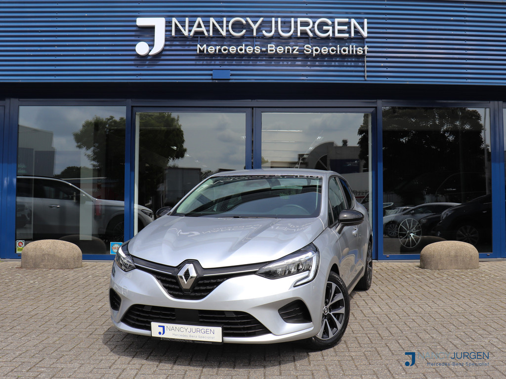 Renault Clio 1.6 E-Tech Hybrid 145 Equilibre | Automaat | Airco | Cruise Control | LED | Apple Carplay/Android Auto | Parkeer Sensoren | 16" 53466443-0.jpg | Nancy Jurgen Auto