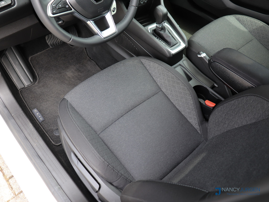 Renault Clio 1.6 E-Tech Hybrid 145 Equilibre | Automaat | Airco | Cruise Control | LED | Apple Carplay/Android Auto | Parkeer Sensoren | 16" 53466443-2.jpg | Nancy Jurgen Auto